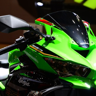 Kawasaki ZX-25R.png?width=1600